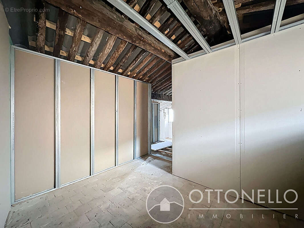 Maison à ROQUEBRUNE-SUR-ARGENS