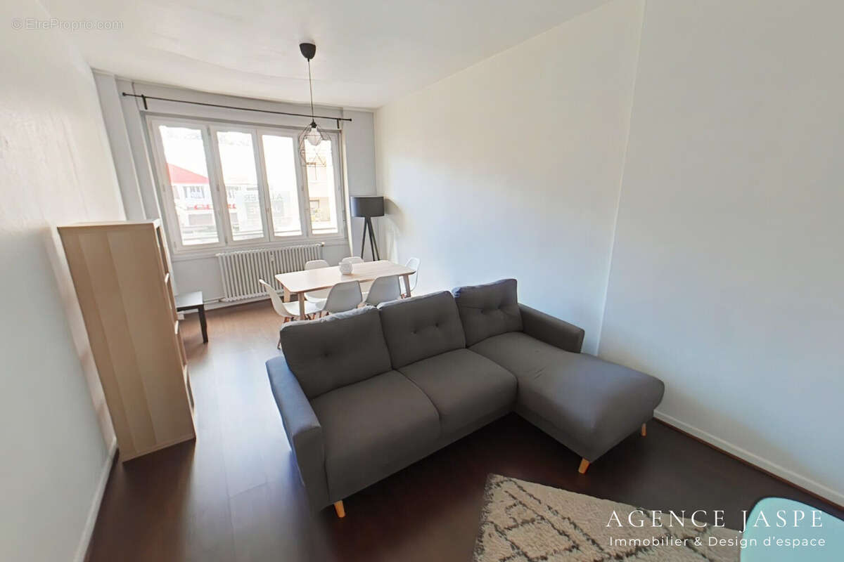 Appartement à SAINT-ETIENNE