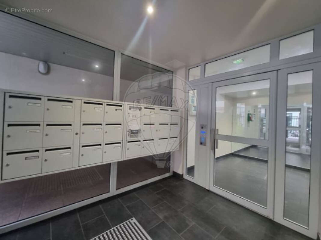 Appartement à LEVALLOIS-PERRET