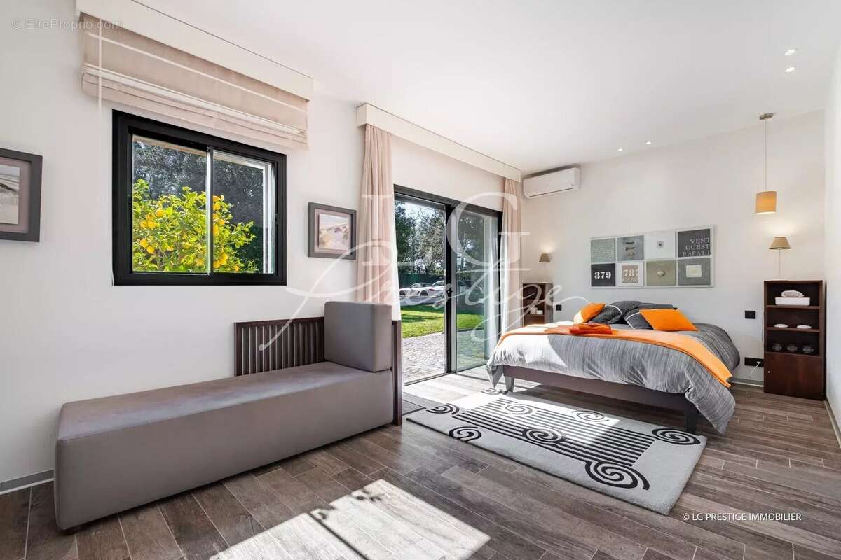 Maison à MONTAUROUX