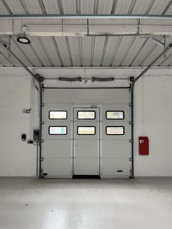 Commerce à MAUREPAS