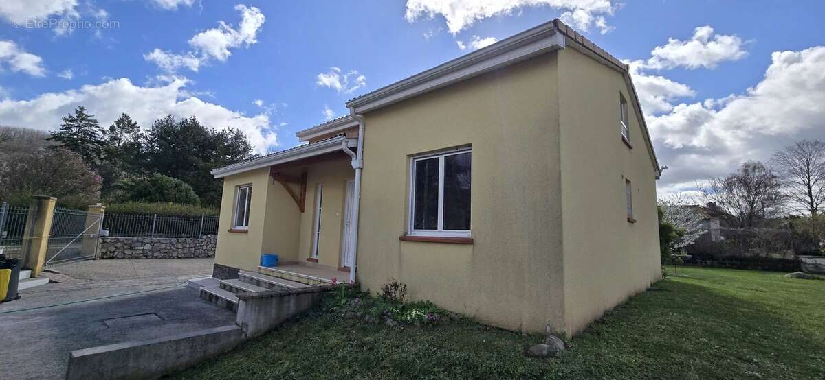 Maison à MONTGAILLARD