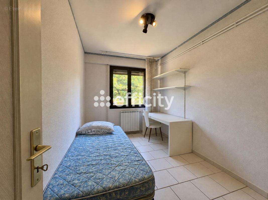 Maison 182 m² à Gignac-La-Nerthe  - photo 12
