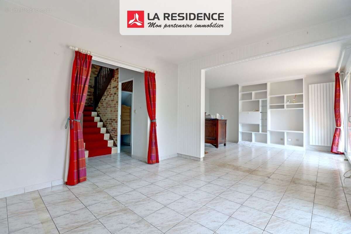 Maison à VERNEUIL-SUR-SEINE