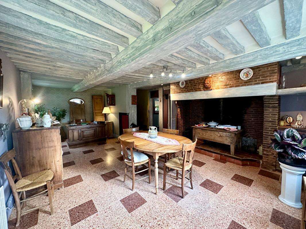 Maison à PONT-L&#039;EVEQUE