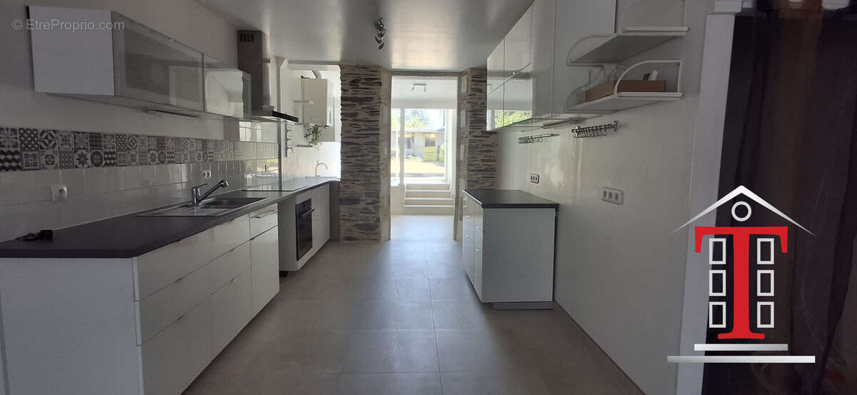 Maison 72 m² à Trelaze  - photo 3