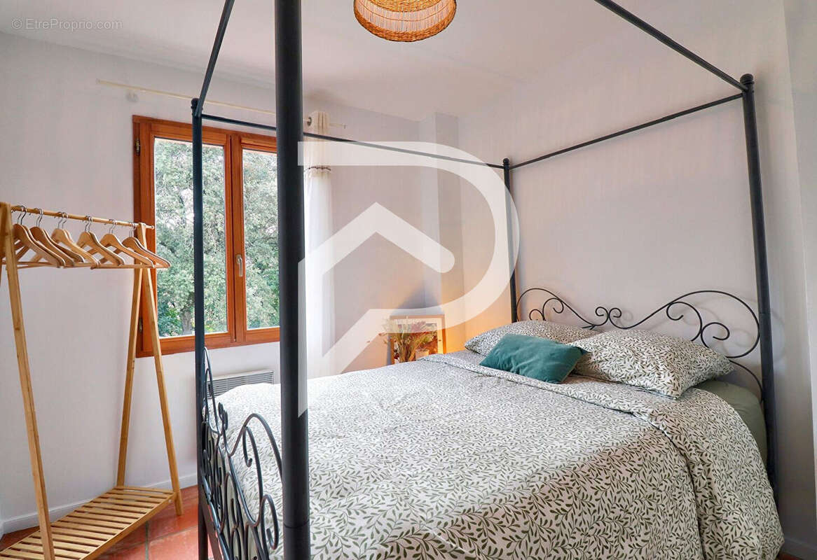 Maison à VINON-SUR-VERDON