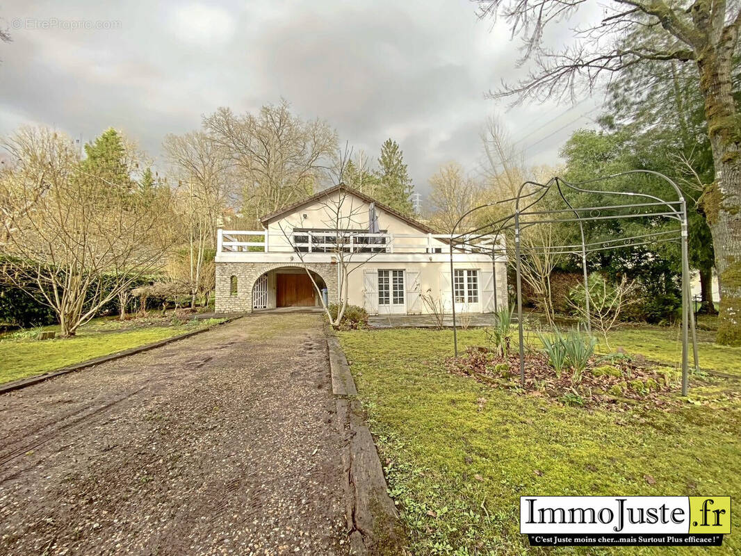 Maison à LEVIS-SAINT-NOM