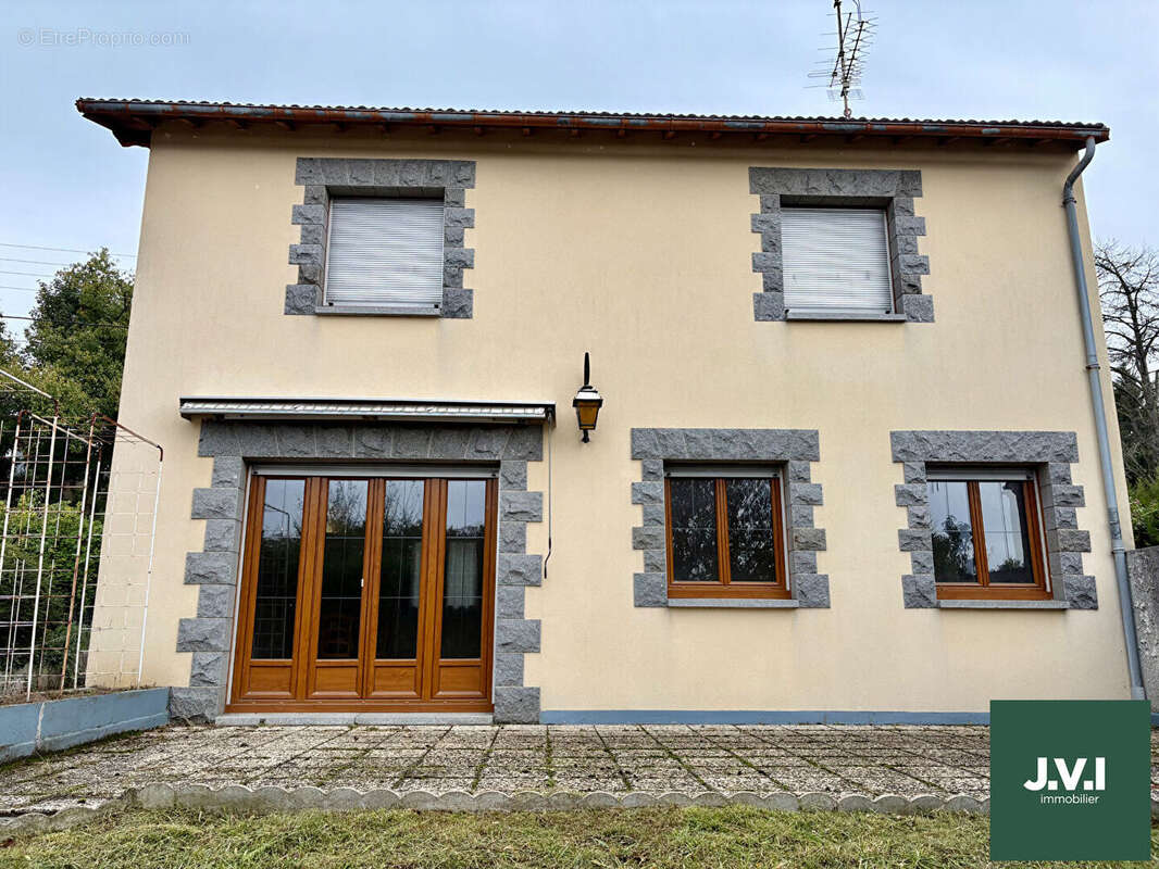 Maison à MONTMORENCY