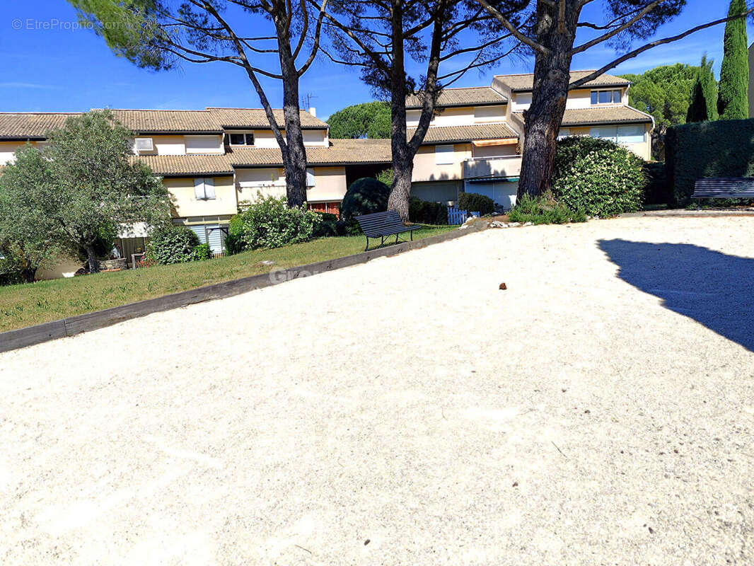 Appartement à VAISON-LA-ROMAINE