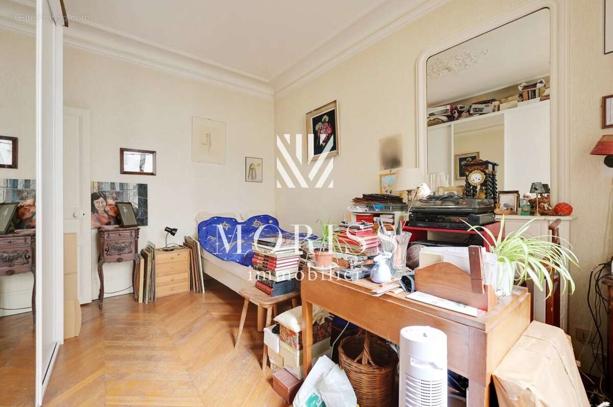 Appartement à PARIS-3E