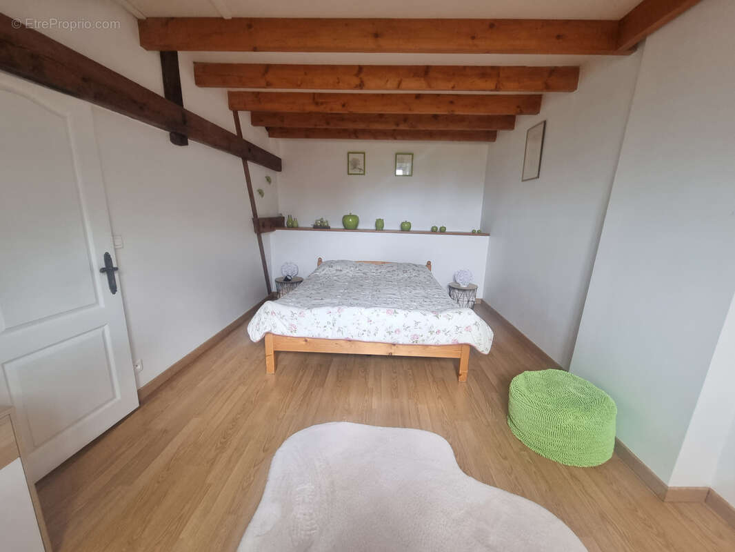 Maison à LE MELE-SUR-SARTHE