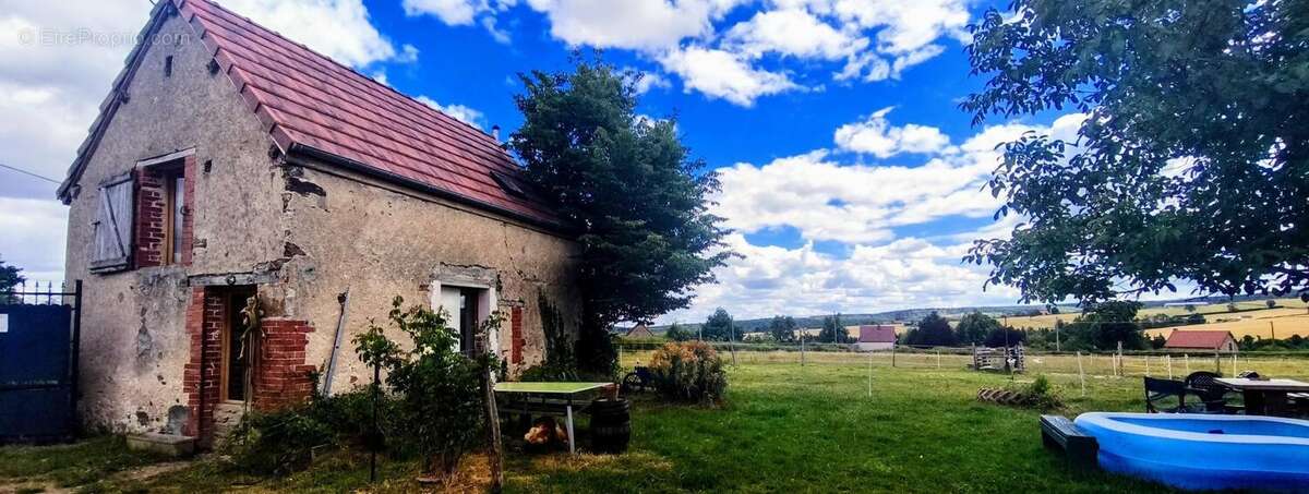 Maison 137 m² à Louroux-De-Bouble  - photo 6