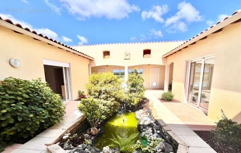 Maison à SAINT-DENIS-DU-PIN