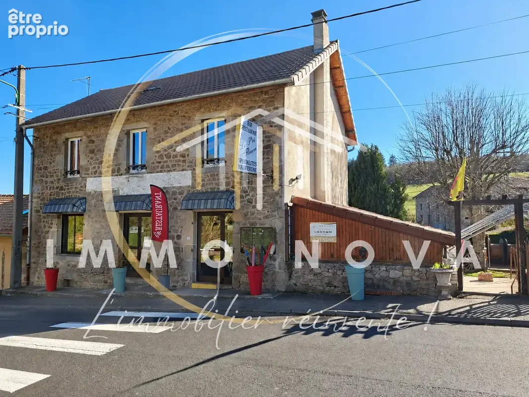 Bar / restaurant avec licence iv   murs + fonds + appartement - photo 1