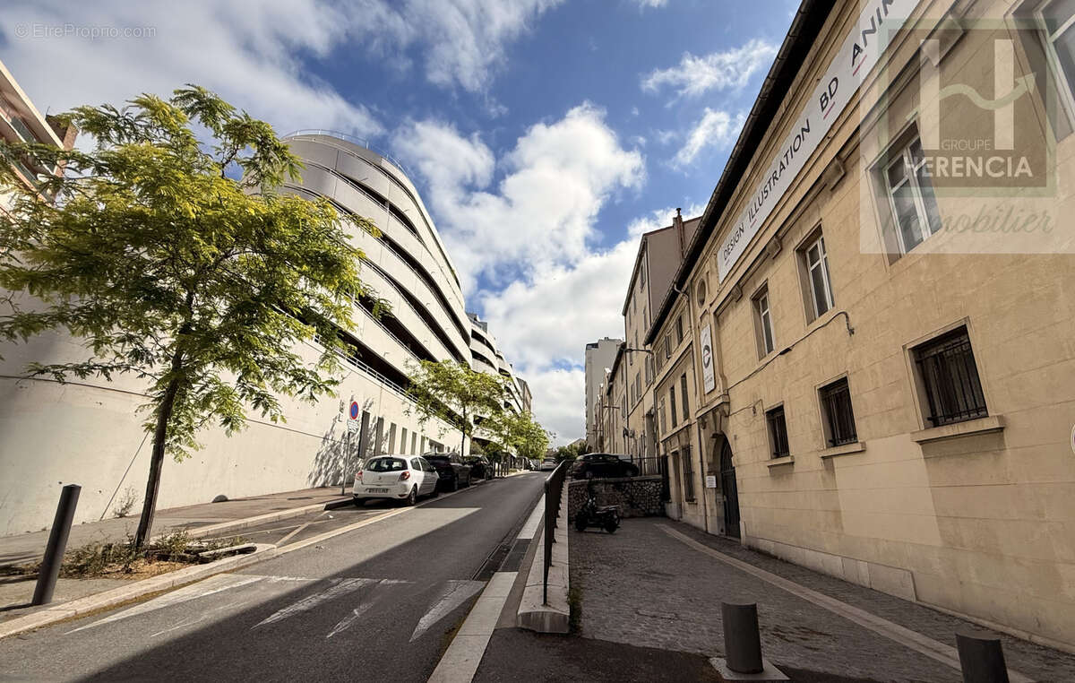 Commerce à MARSEILLE-2E