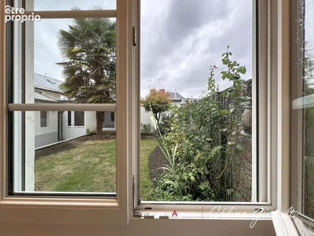 Maison de ville avec garage et ascenseur - photo 2