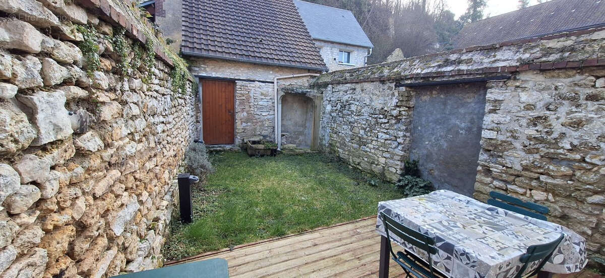 Maison à SAINT-CLAIR-SUR-EPTE