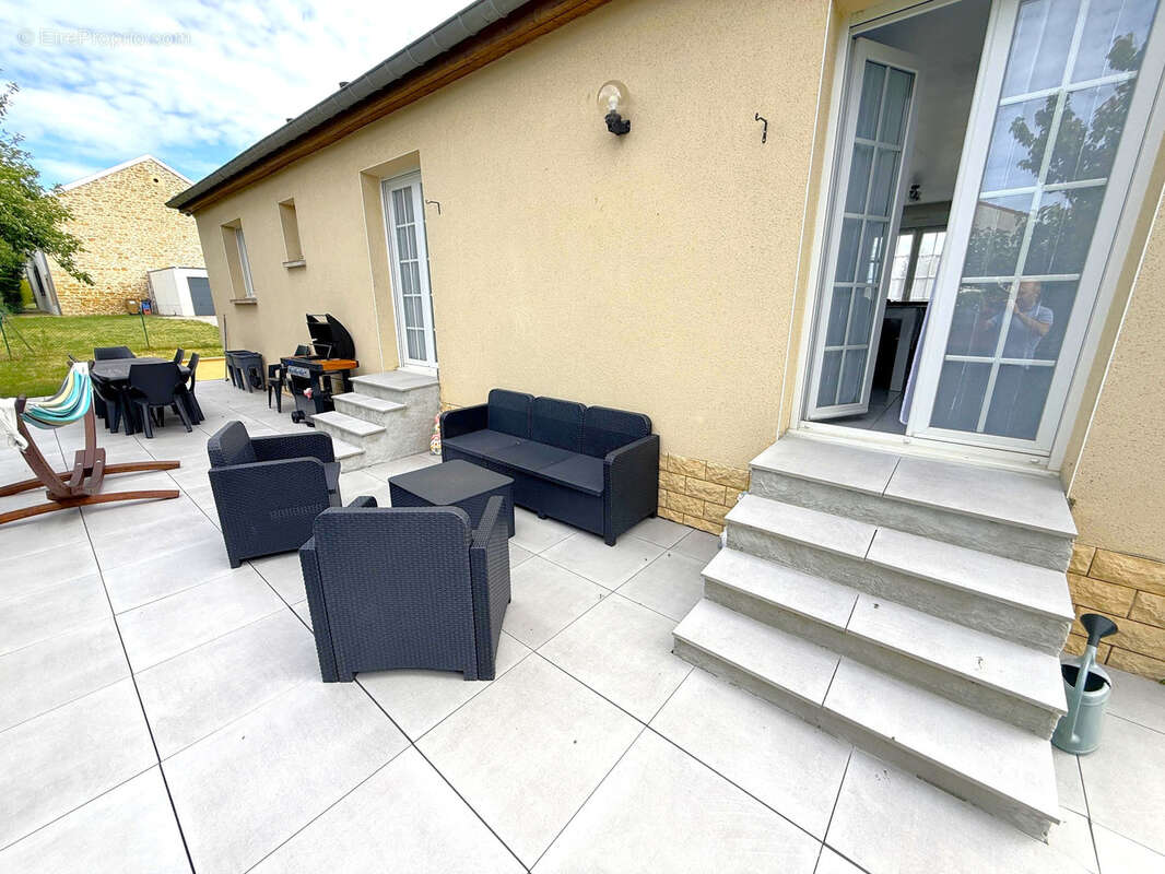 Maison à SAINTE-MARIE-AUX-CHENES
