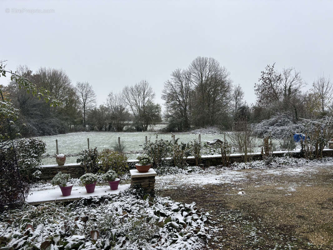 Maison à SAINT-PRIEST-LA-MARCHE