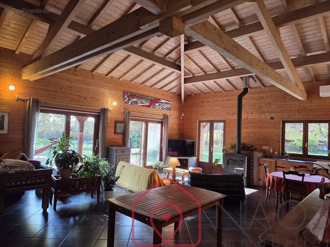 Maison à LABOUHEYRE