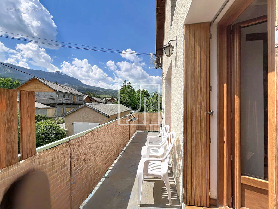 Appartement à JAUSIERS