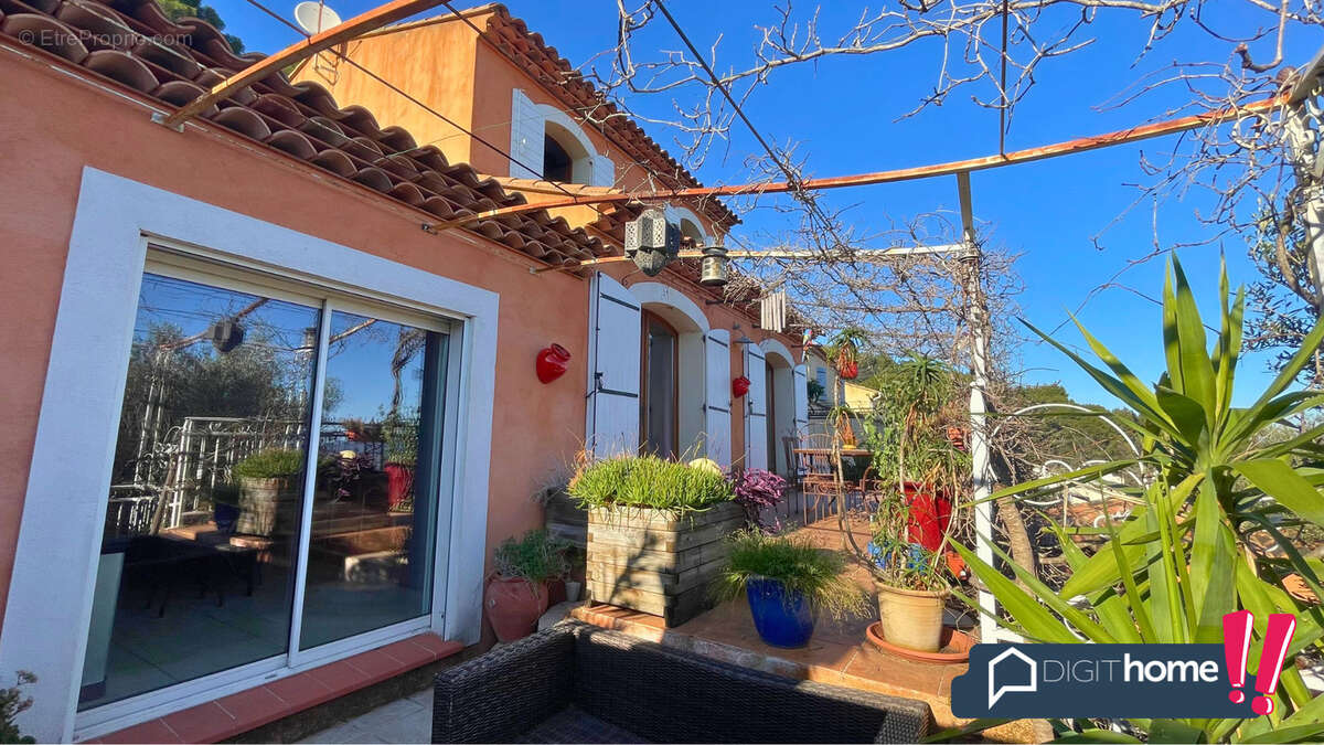 Maison à LA FARLEDE