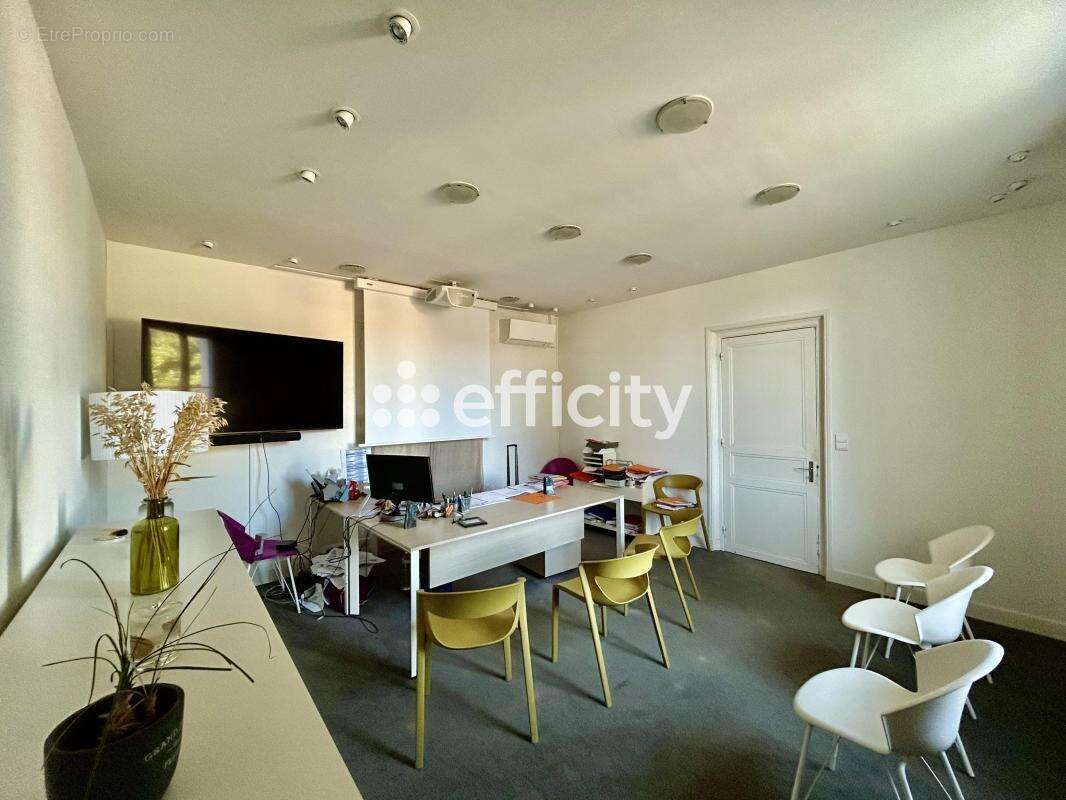 Commerce à LA TREMBLADE