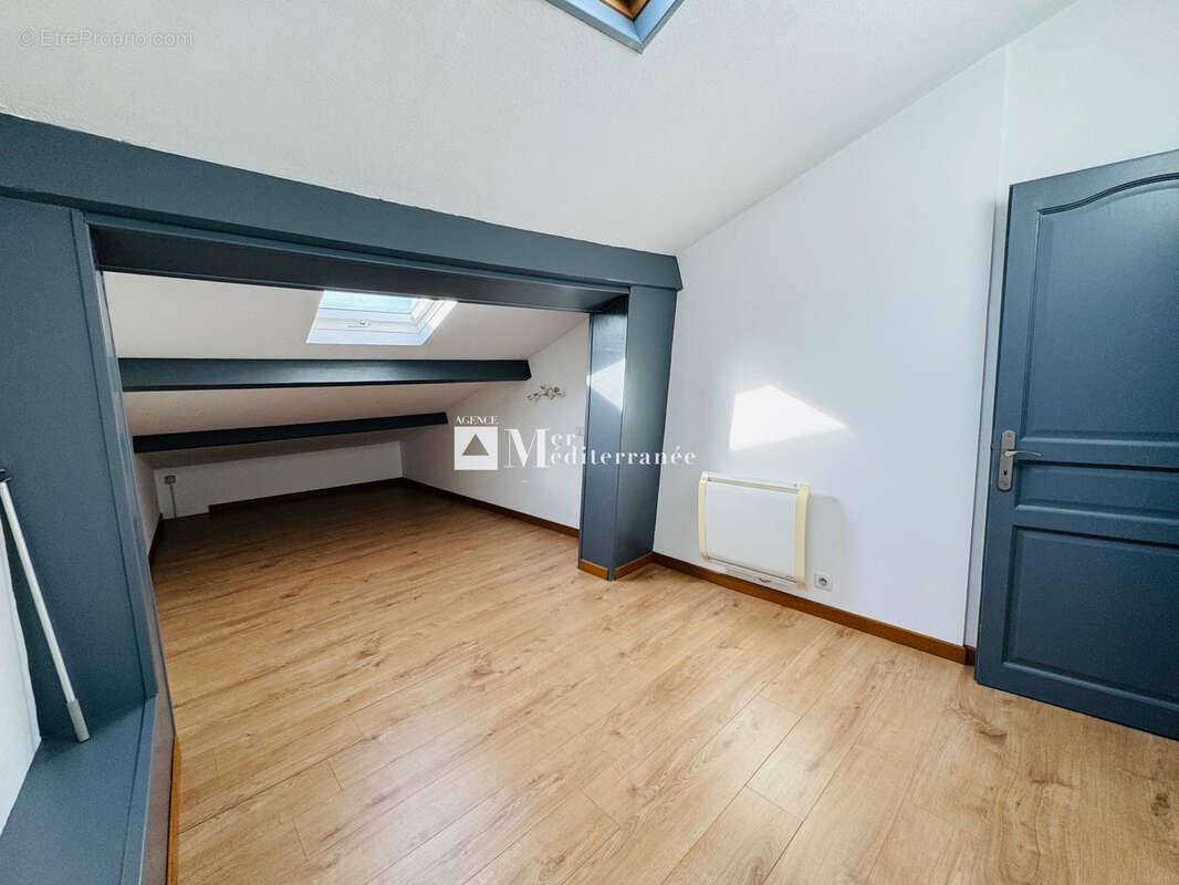 Appartement à COGOLIN