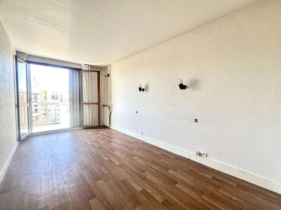 Appartement à LE KREMLIN-BICETRE