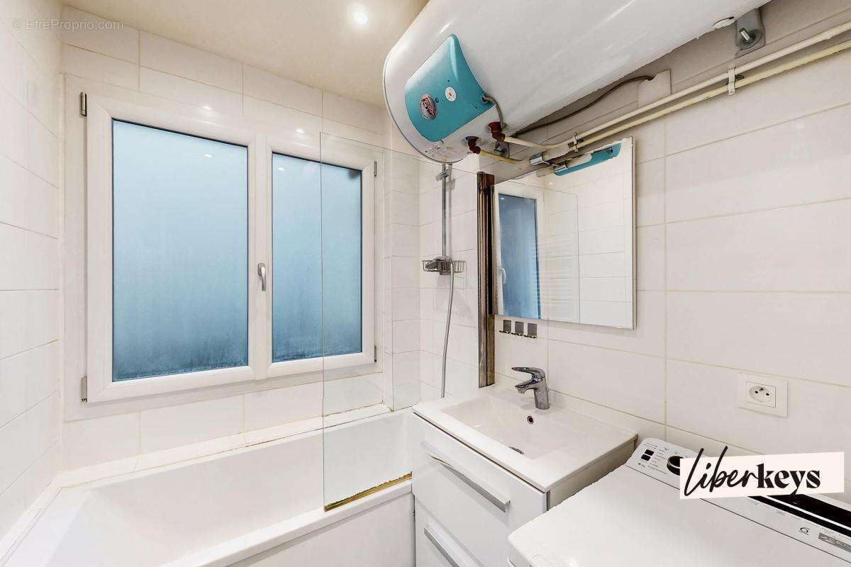 Appartement à PARIS-14E