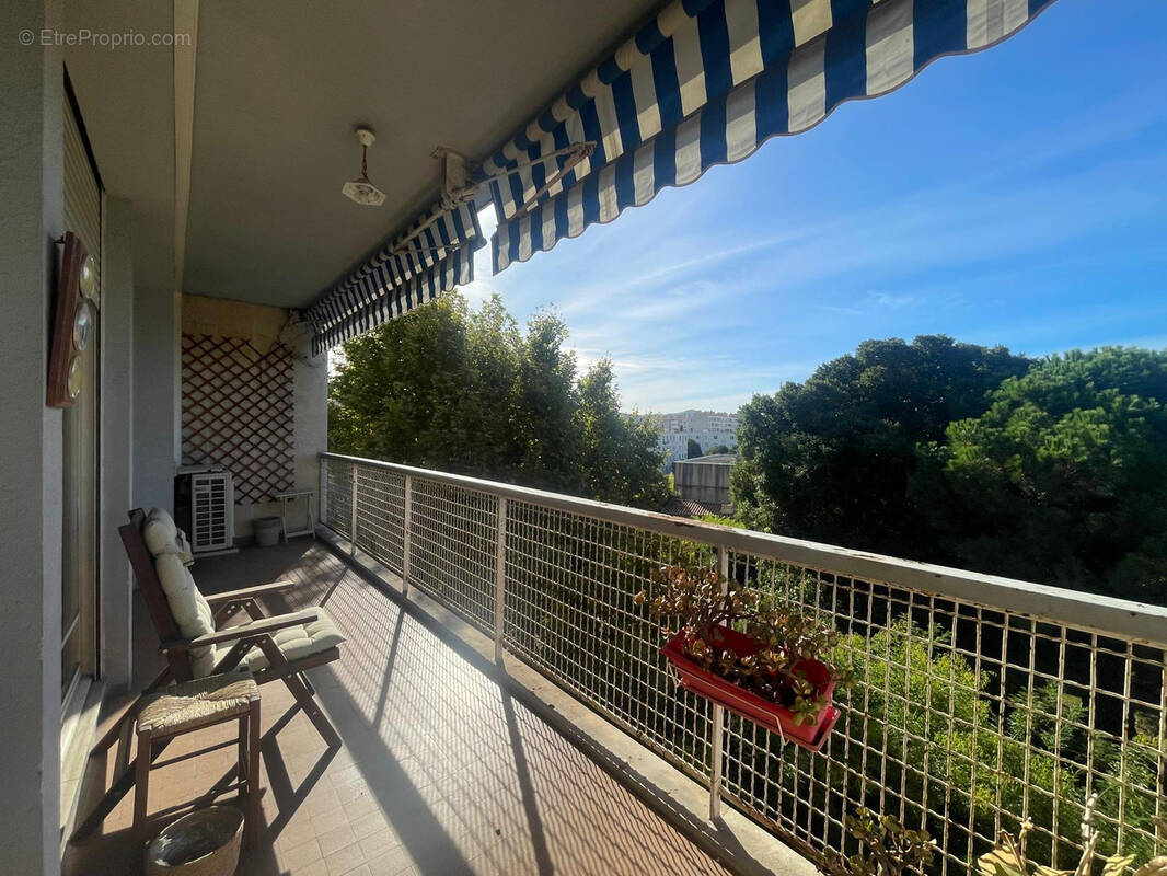 Appartement à MARSEILLE-8E