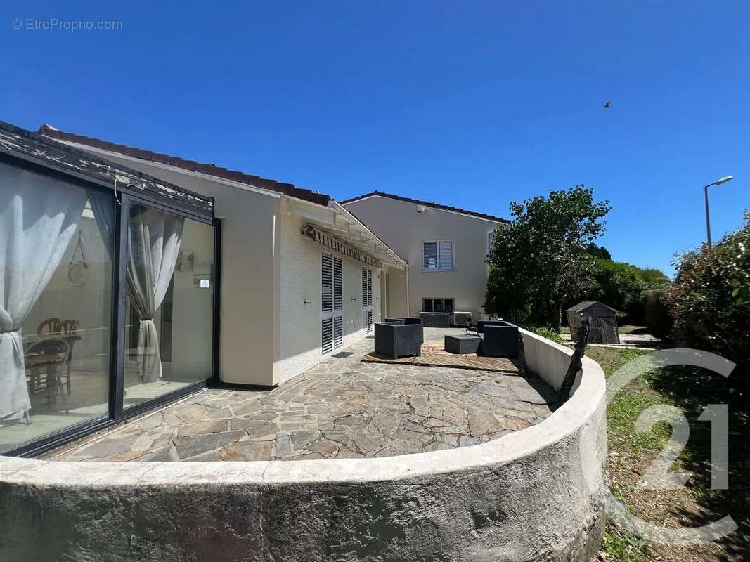 Maison 180 m² à Aurillac  - photo 6
