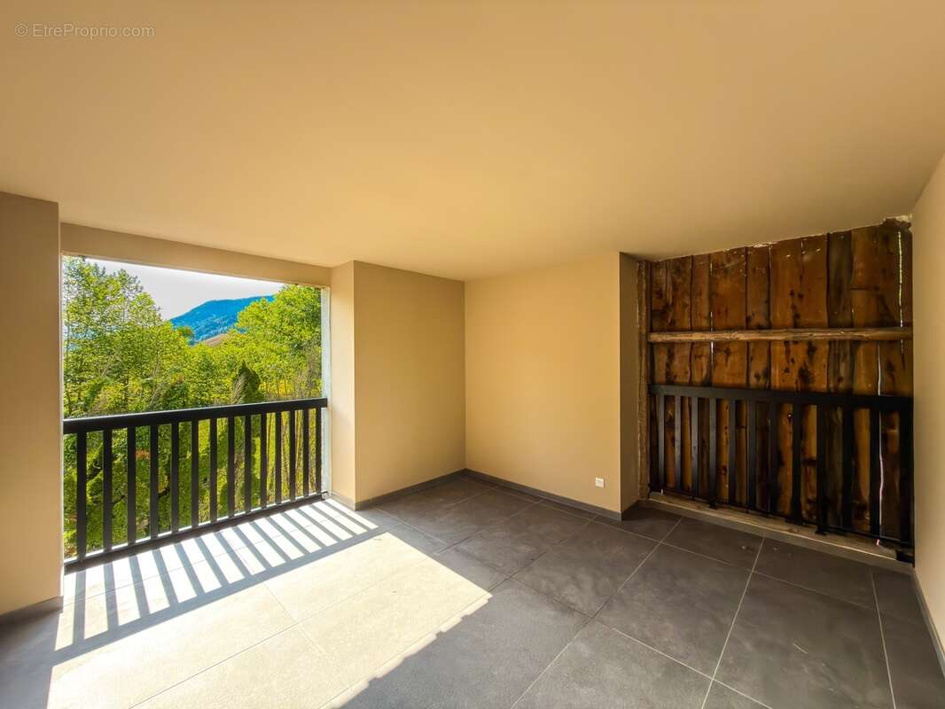 À vendre – Magnifique appartement T5 traversant en triplex de 196,54 m² au sol à Viuz-en-Sallaz - photo 4