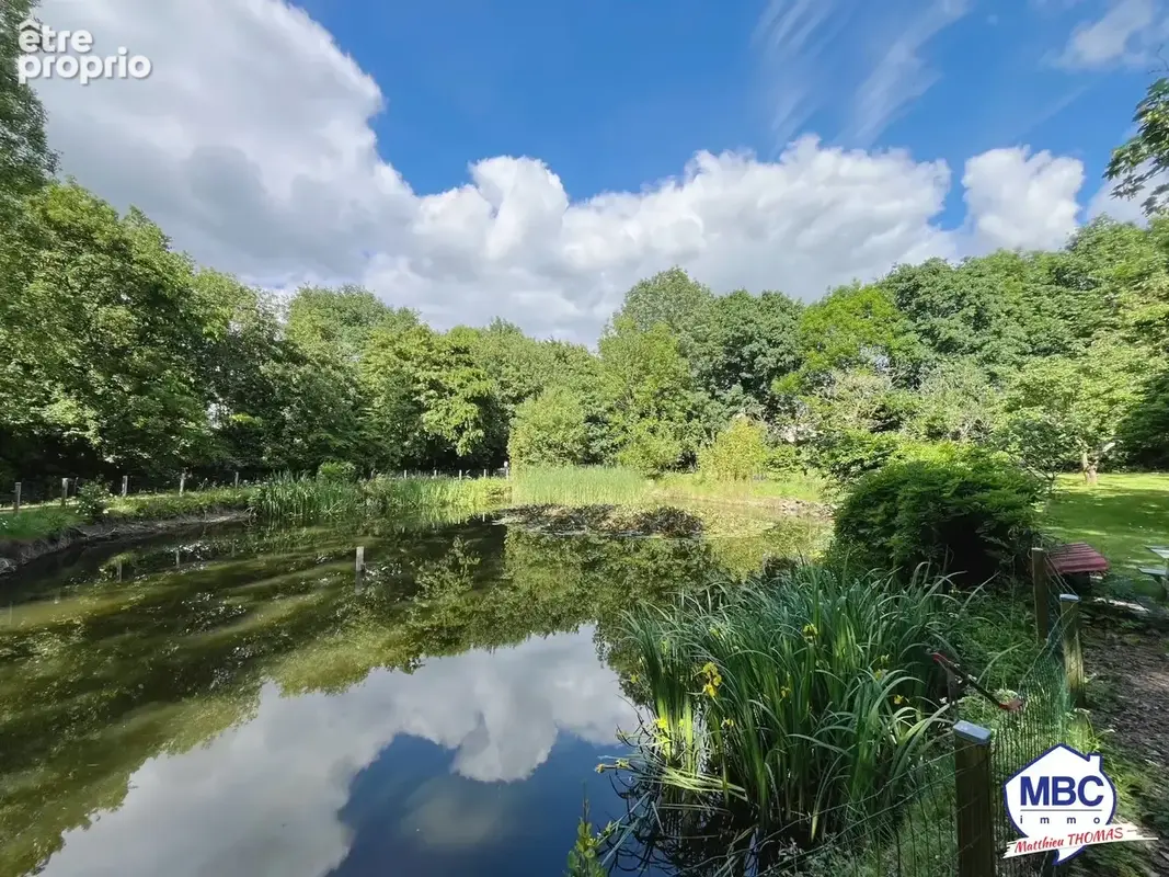 Photo Terrain à Saint-Aubin-Des-Ormeaux au prix de 49 990€