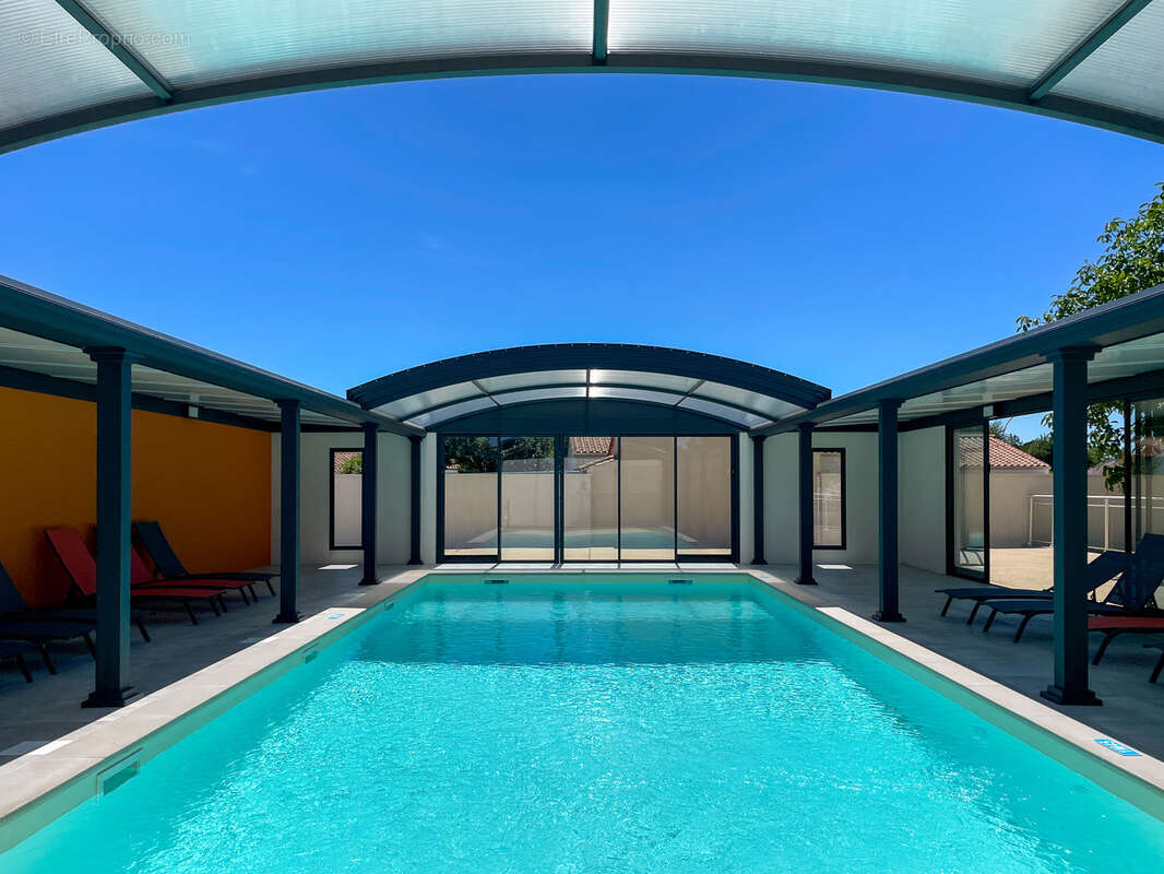 Maison à LES MATHES