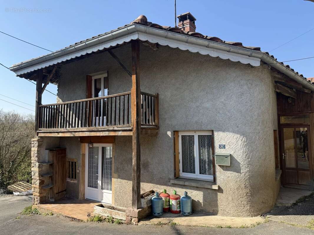 Appartement à JULIENAS