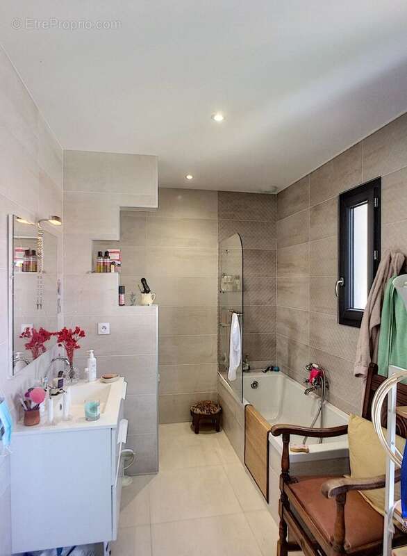 Maison à VILLENEUVE-DE-LA-RAHO