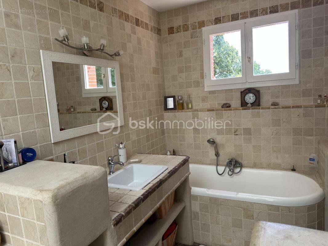 Elegante toulousaine de caractere - photo 24