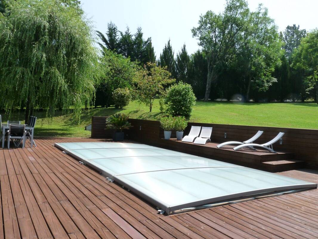 Maison à LONS-LE-SAUNIER