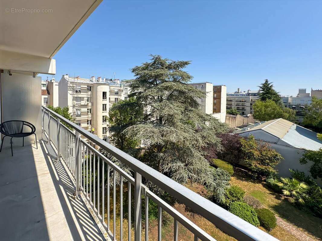 Appartement à LEVALLOIS-PERRET