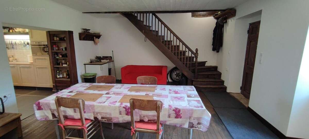 Maison à VAUREILLES