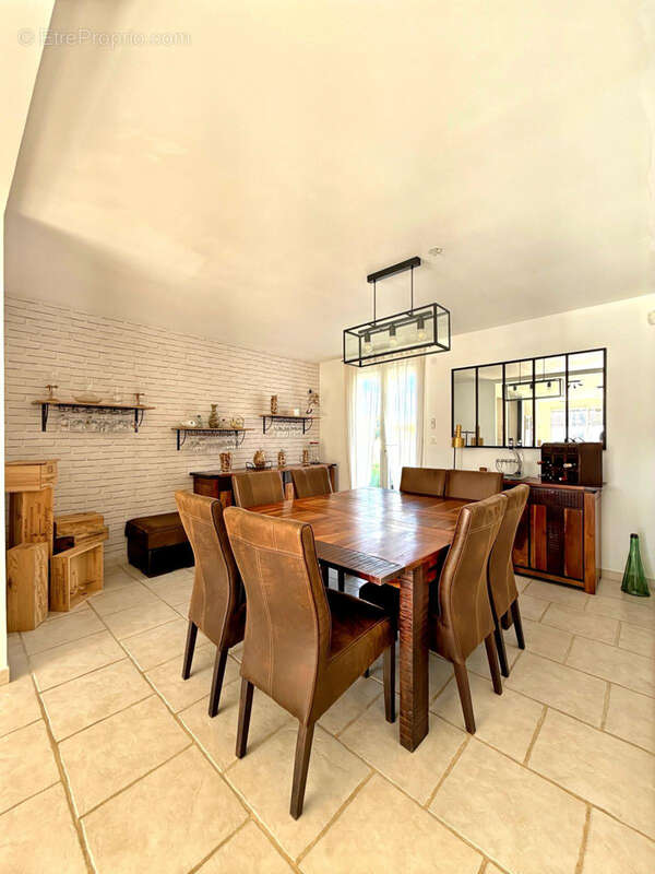 Maison à SAINT-CYPRIEN