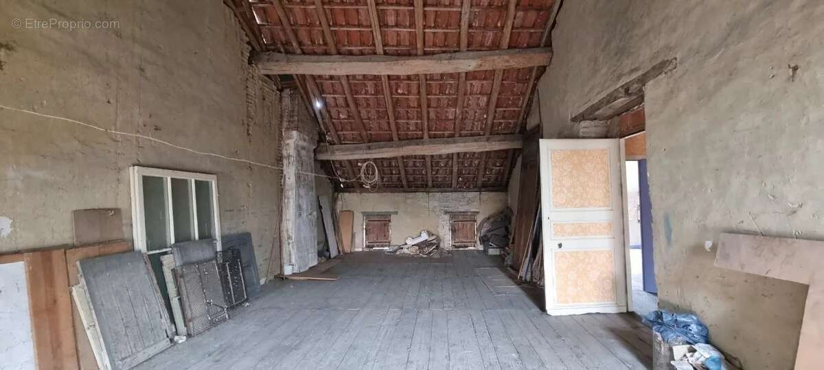 Appartement à MOLIERES