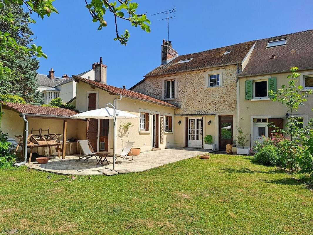 Maison à RAMBOUILLET