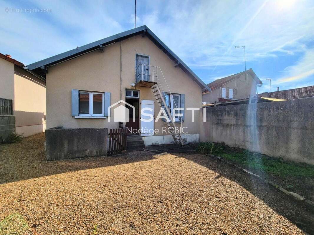 Photo 3 - Maison à SEICHES-SUR-LE-LOIR