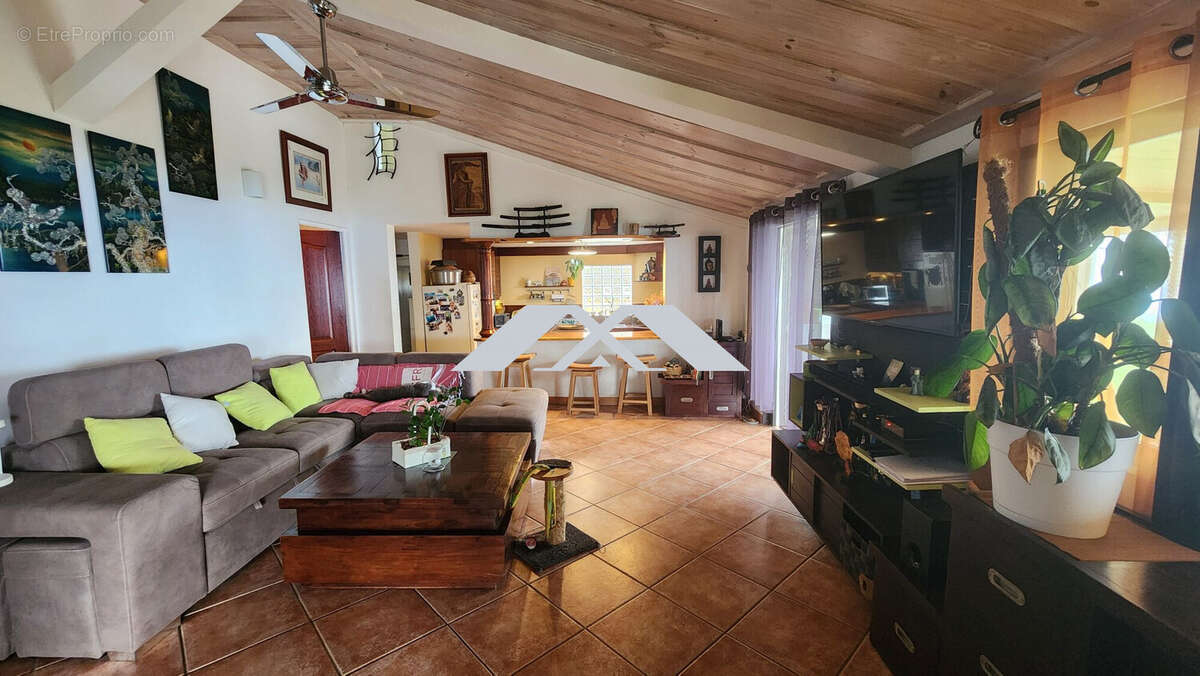 Maison à PETITE-ILE