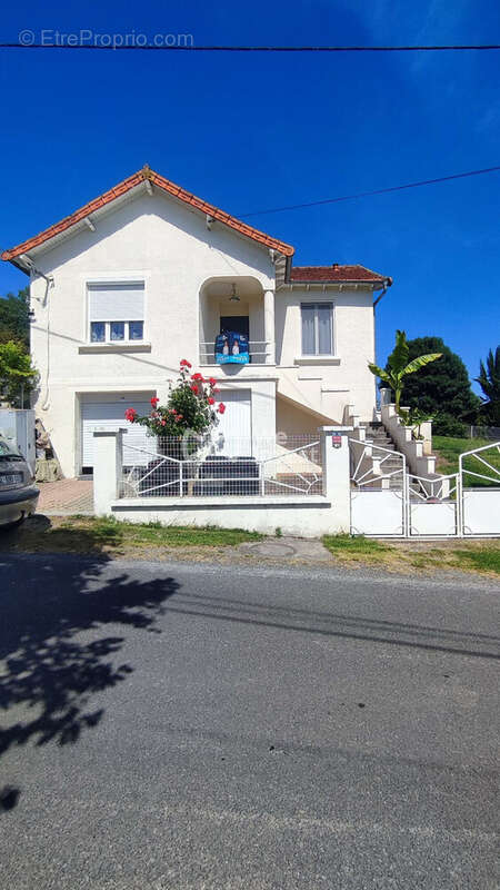 Maison à AUBIN