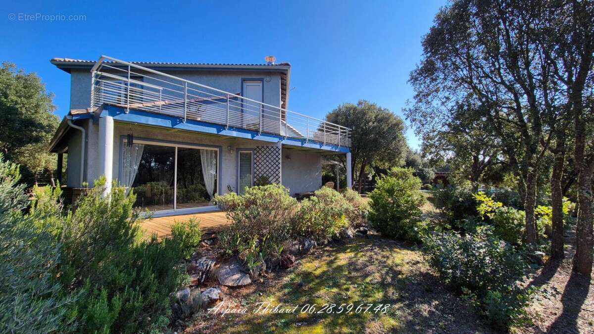 Maison à GINASSERVIS