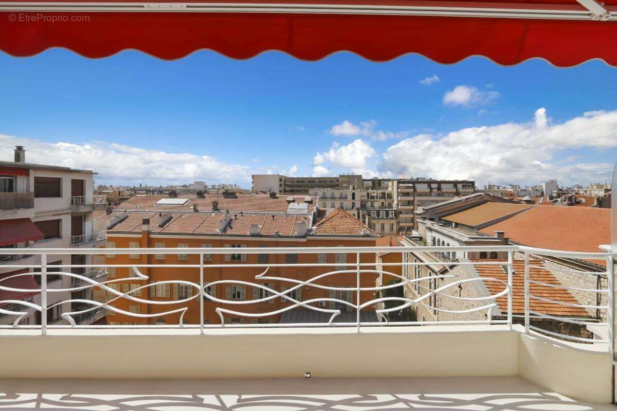 NICE Carré d'or 2P Dernier Etage Terrasse - photo 2